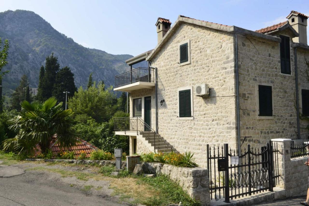 Villa Andrea Apartments With Parking Kotor Exterior foto